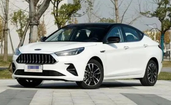 Peinture auto résistante aux intempéries Produits de finition de voiture durables et polyvalents