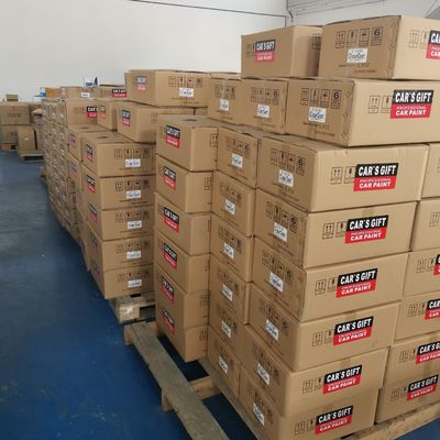 1K Émeraude Jaune Bonne adhésion Puissance de couverture forte Peinture de voiture à haute chrome