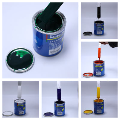 Haut brillant et jaune vert vif correspondant à la peinture d'origine de la voiture