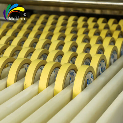 Plusieurs types de peinture automobile et d'accessoires de beauté à choisir